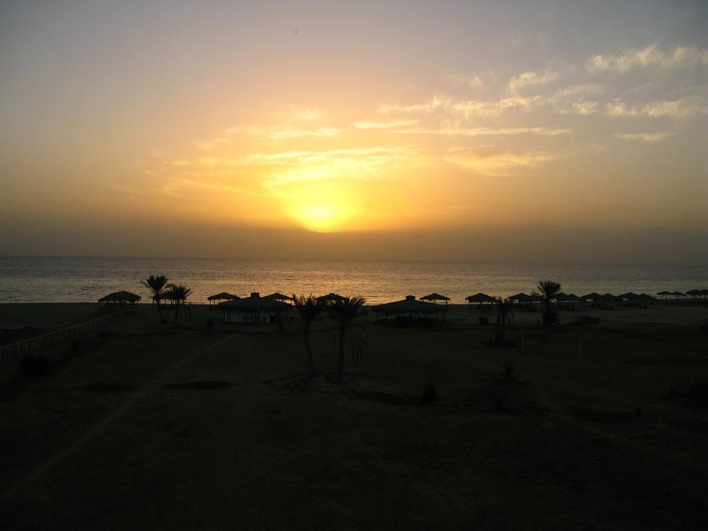 Swisscare Nuweiba Resort Hotel Exterior foto