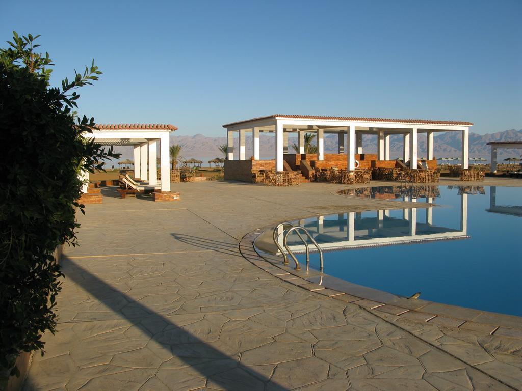 Swisscare Nuweiba Resort Hotel Exterior foto