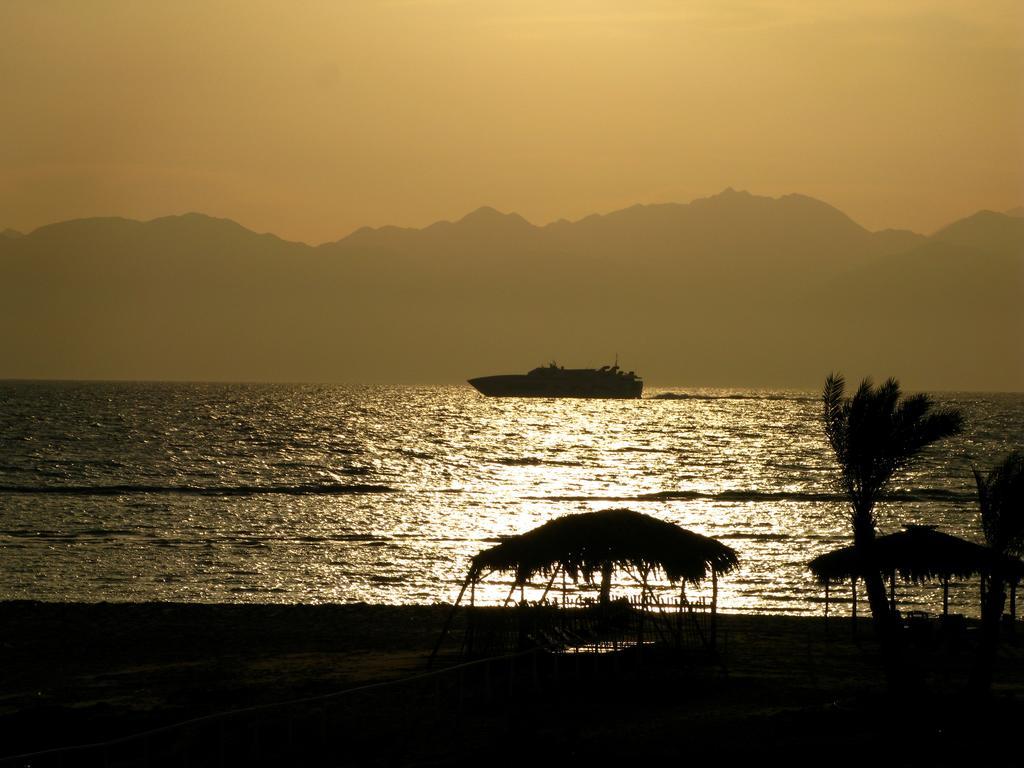 Swisscare Nuweiba Resort Hotel Exterior foto